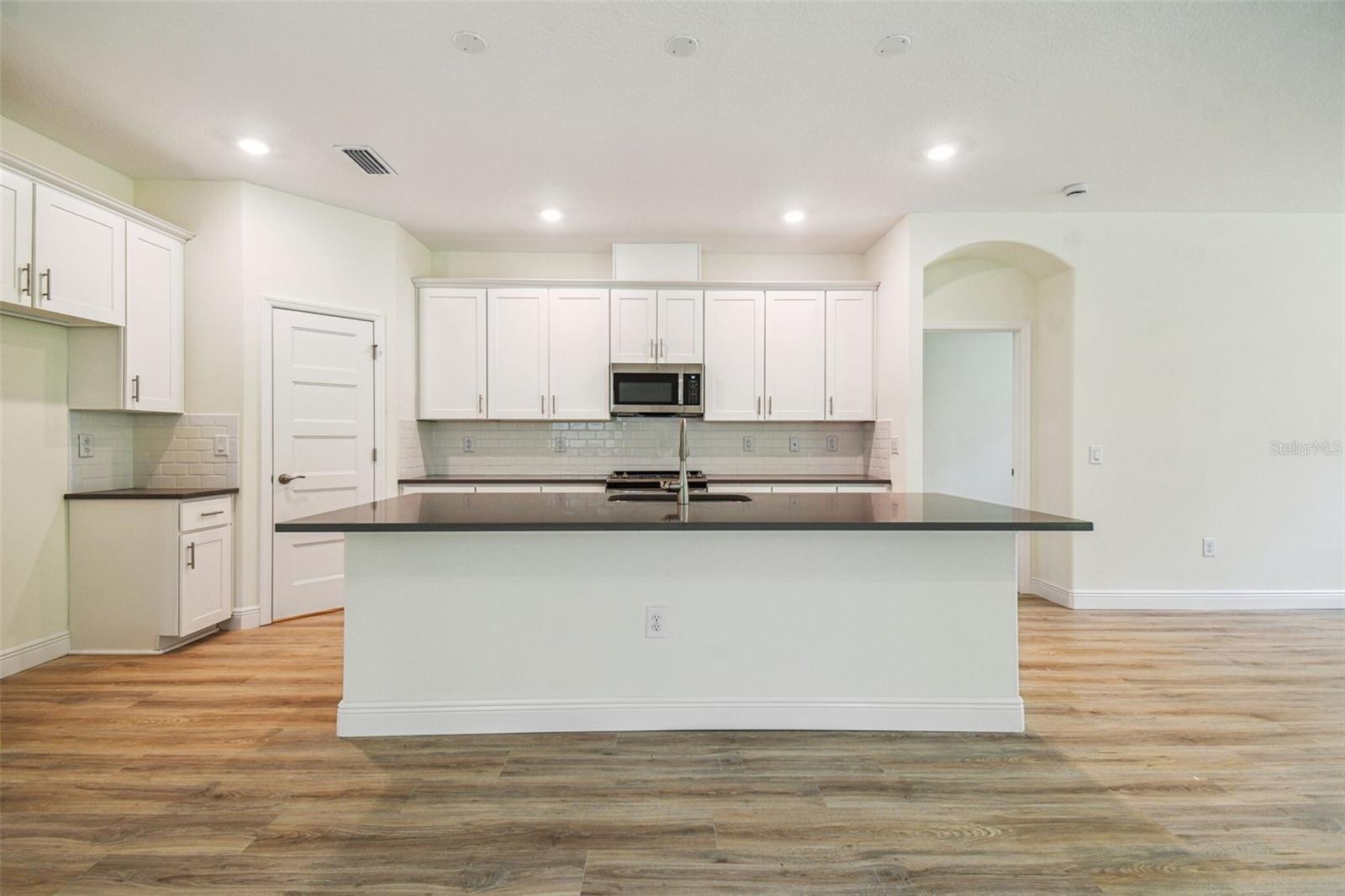 HIDDEN RIDGE - Residential