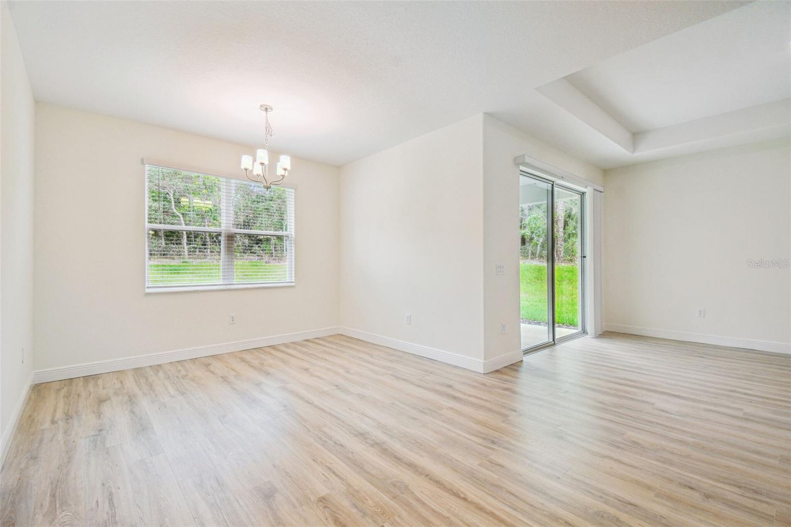 HIDDEN RIDGE - Residential