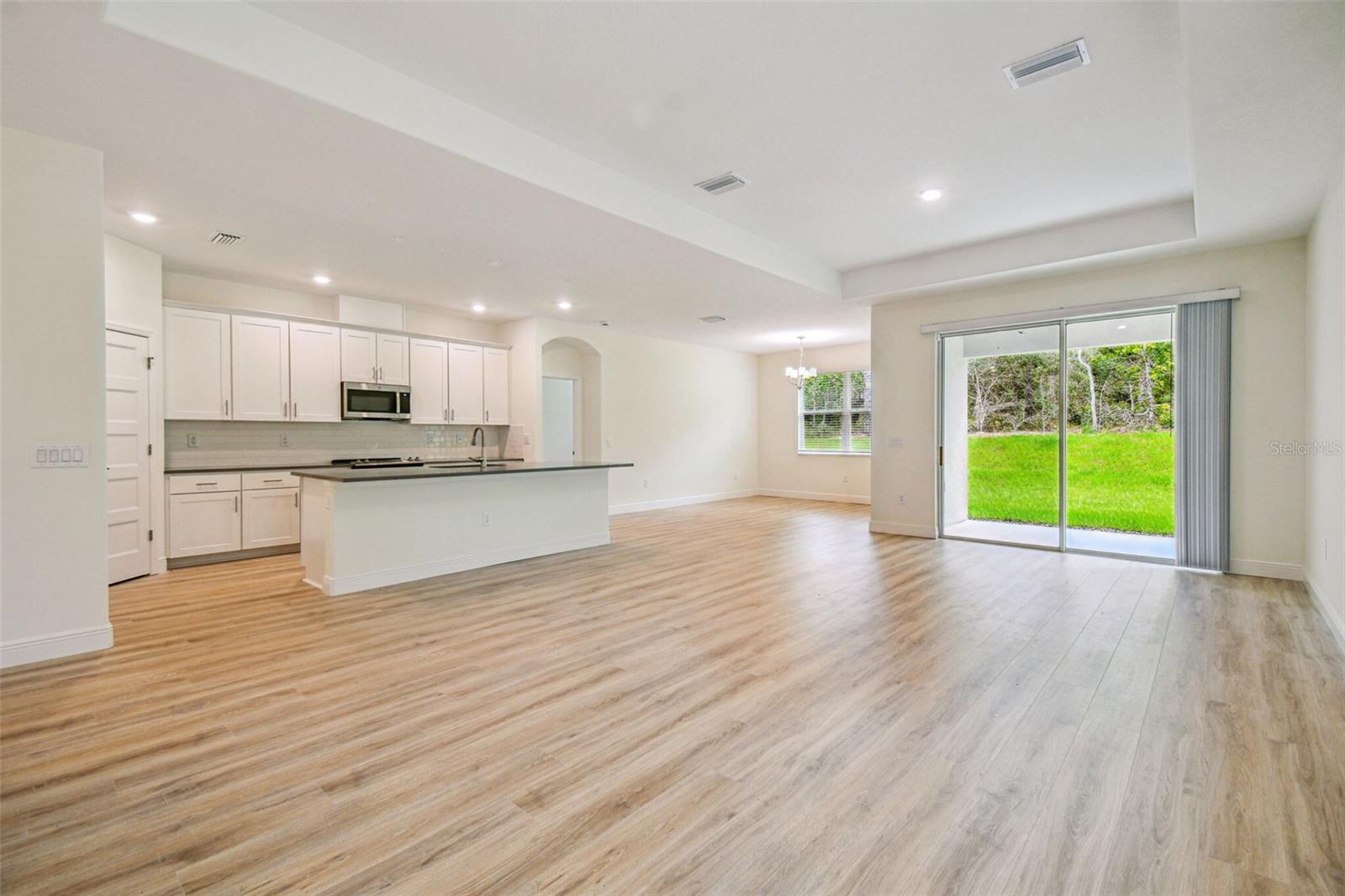 HIDDEN RIDGE - Residential