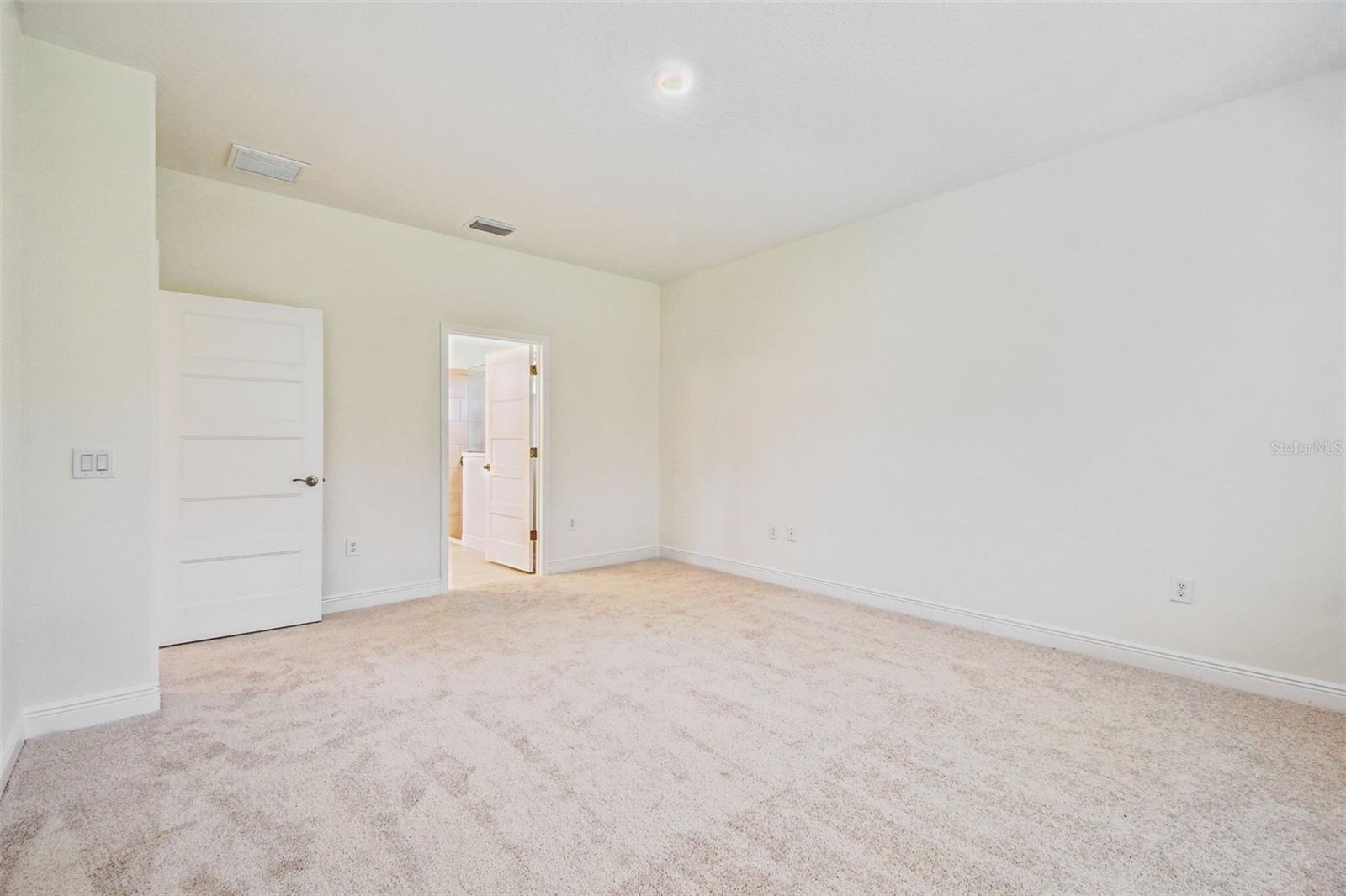 HIDDEN RIDGE - Residential