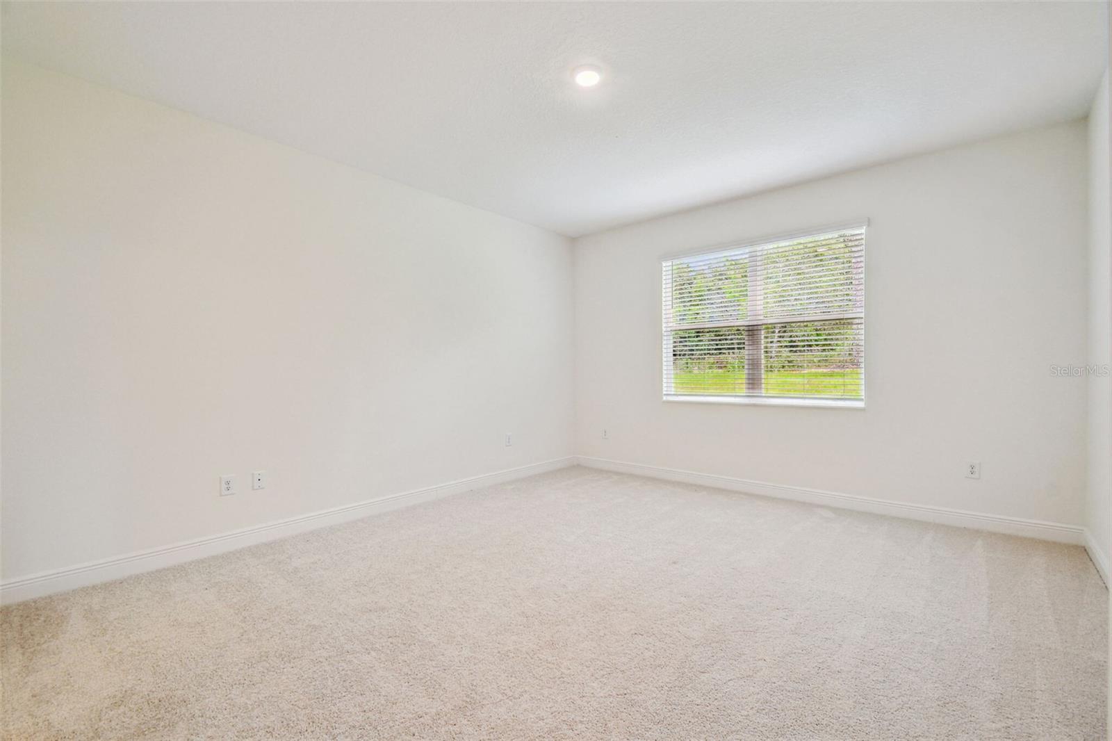 HIDDEN RIDGE - Residential