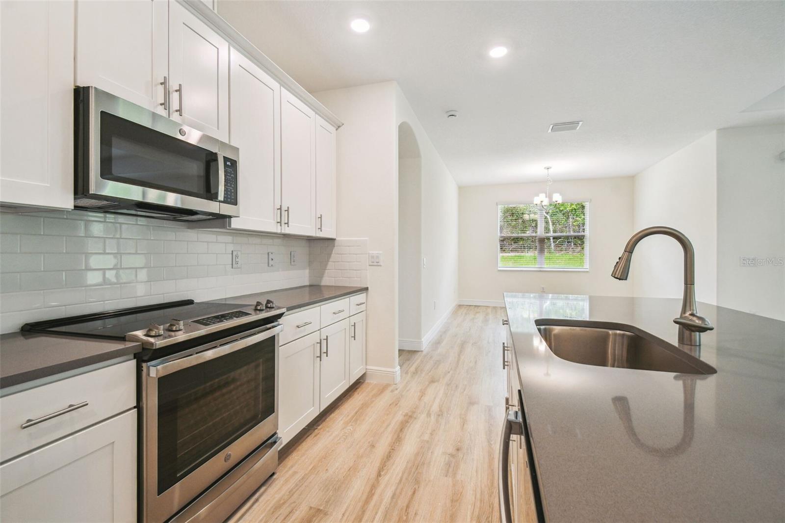 HIDDEN RIDGE - Residential