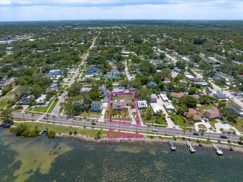 43 EDGEWATER DRIVE DUNEDIN FL 34698