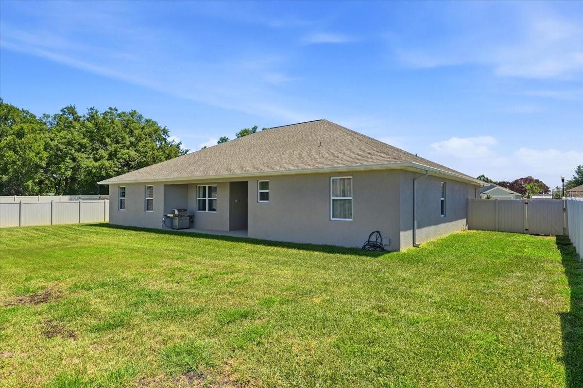 LAKE ARIANA ESTATES - Residential