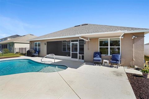 A home in WINTER HAVEN