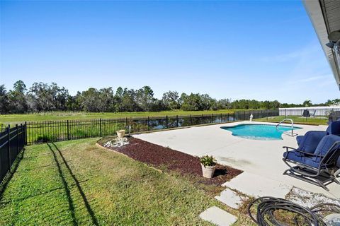 A home in WINTER HAVEN