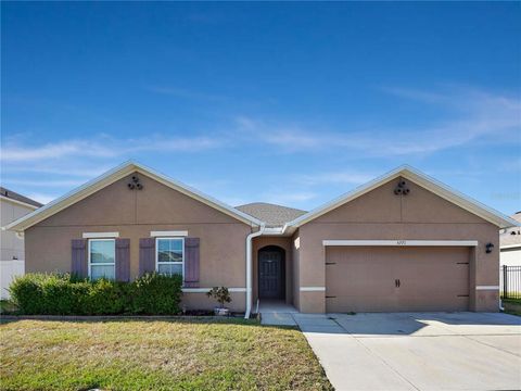 A home in WINTER HAVEN