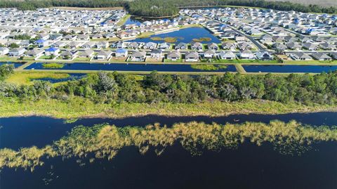 A home in WINTER HAVEN