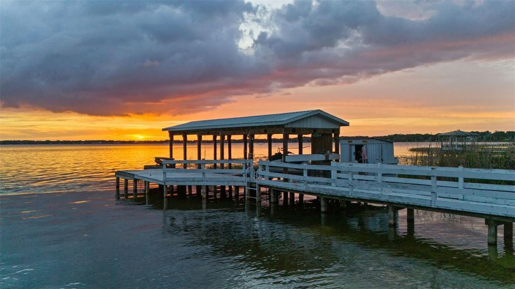 Photo of 1222 Lake Ariana Boulevard, Auburndale, FL 33823 (MLS # TB8484721)