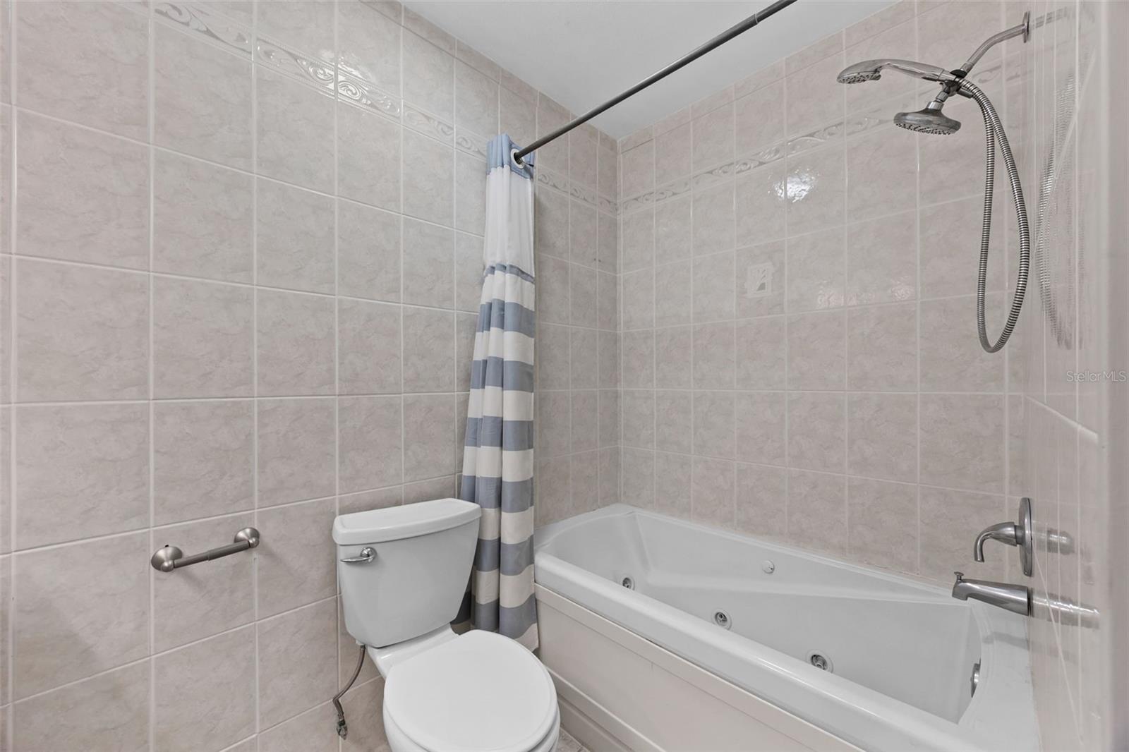 ARIANA ESTATES - Residential