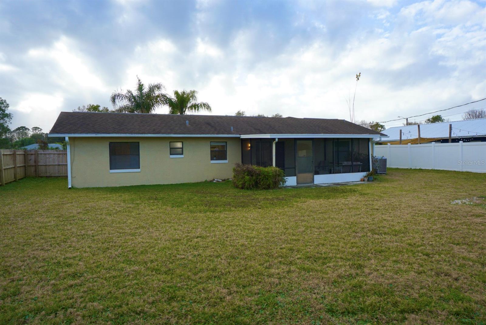 Florida Shores 01 - Residential