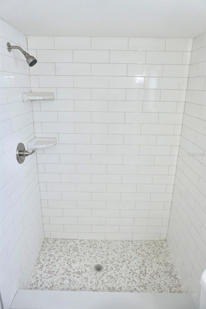 Florida Shores 01 - Residential