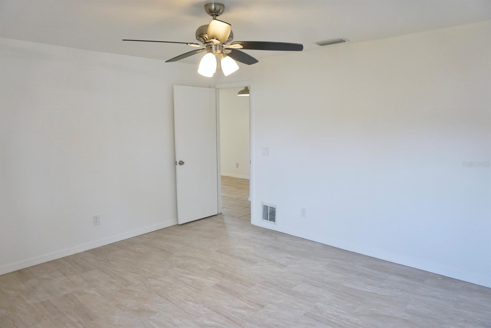 Florida Shores 01 - Residential