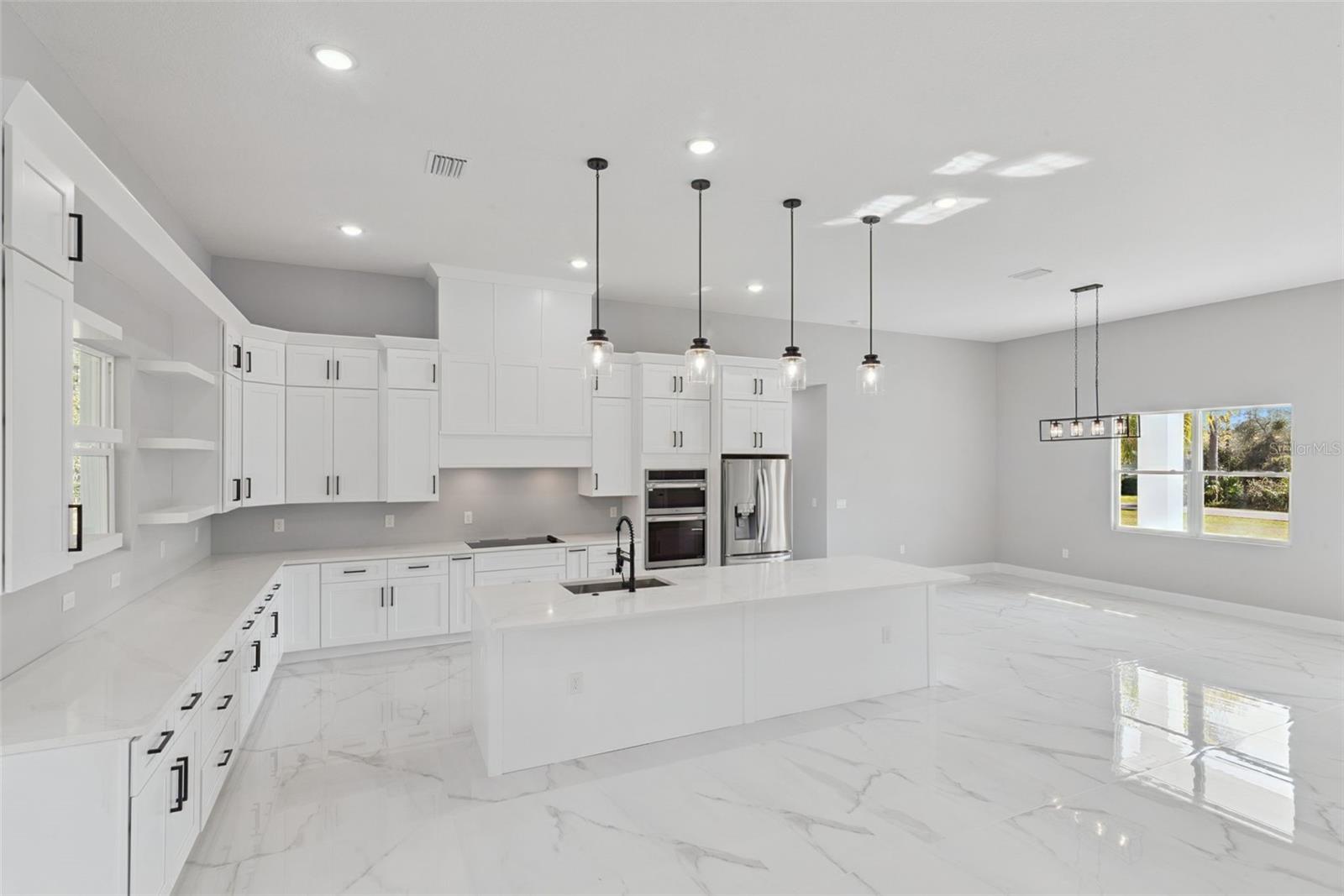 ROYAL TRAILS UNIT 01 - Residential