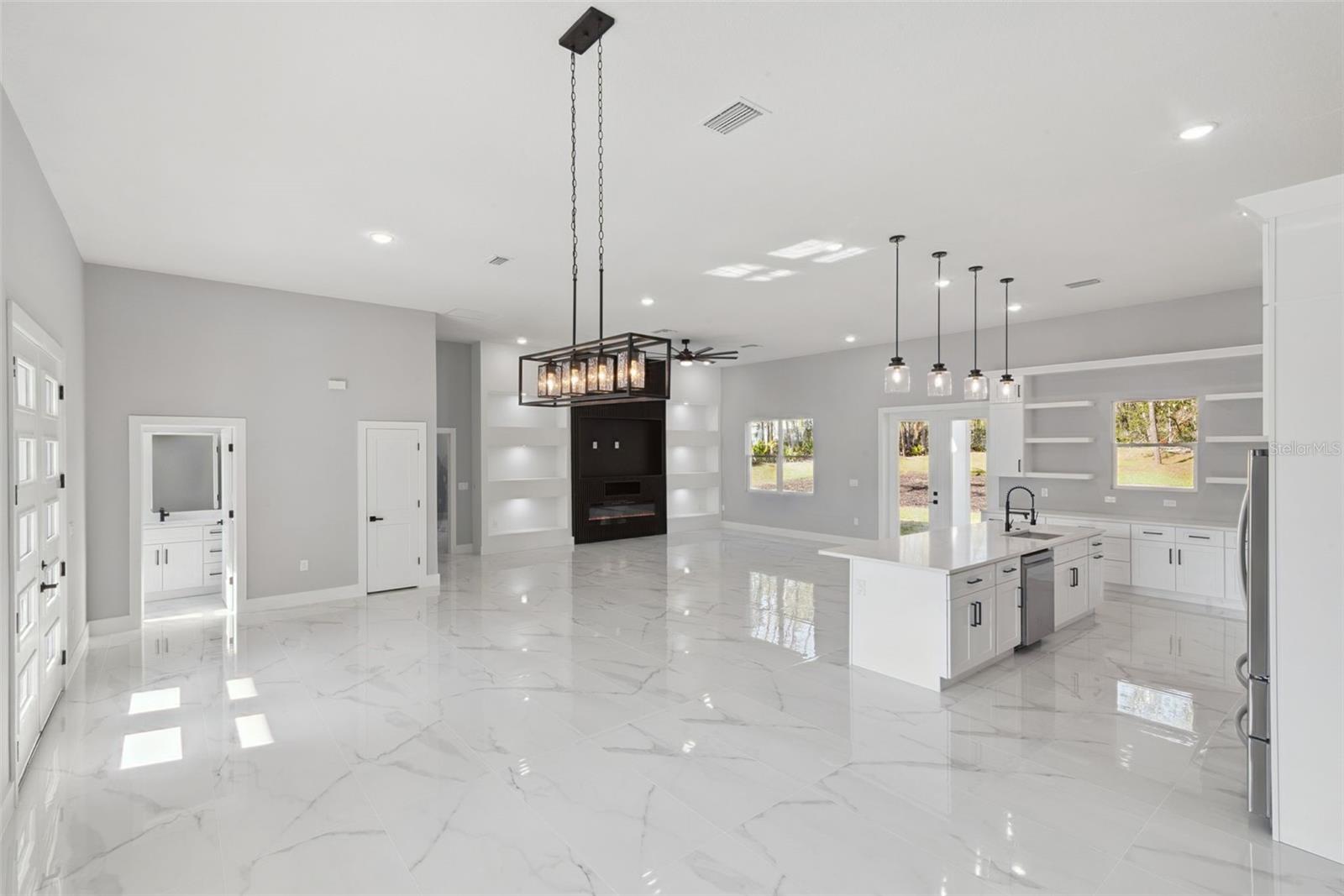 ROYAL TRAILS UNIT 01 - Residential