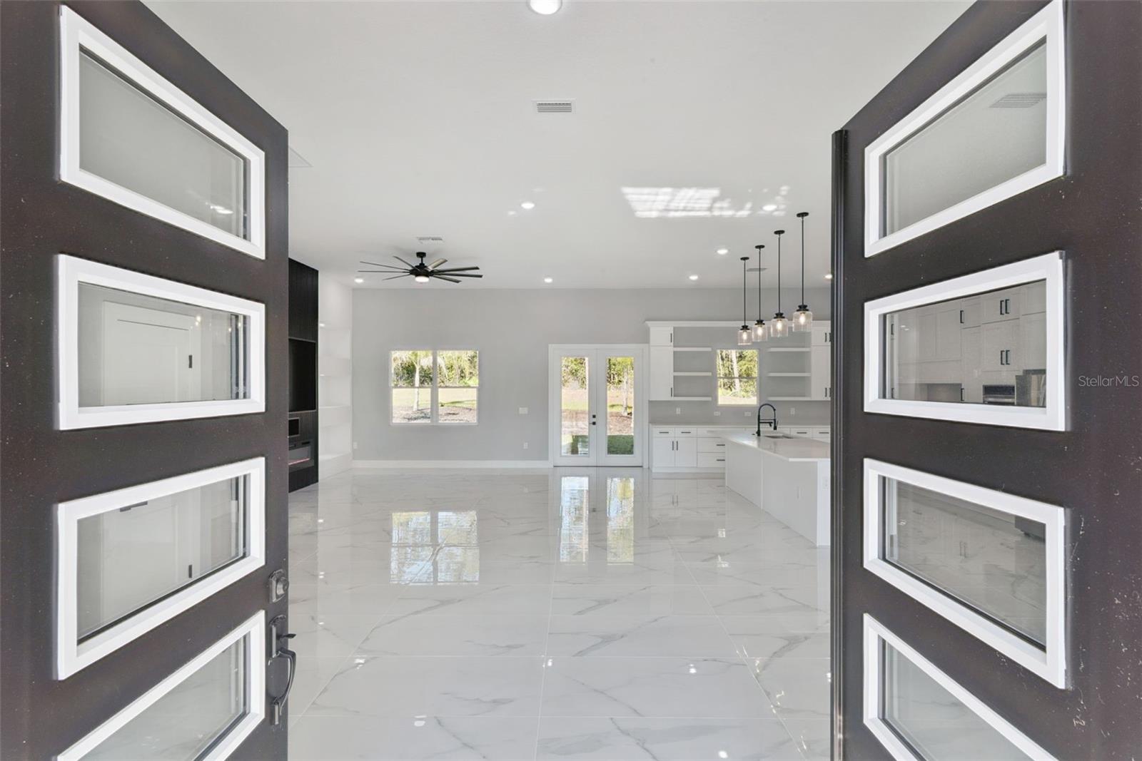 ROYAL TRAILS UNIT 01 - Residential