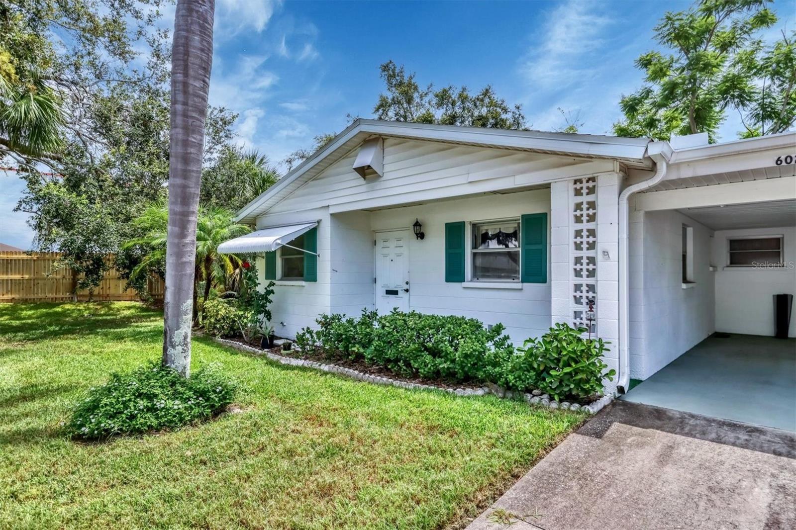 6024 HIBISCUS DRIVE