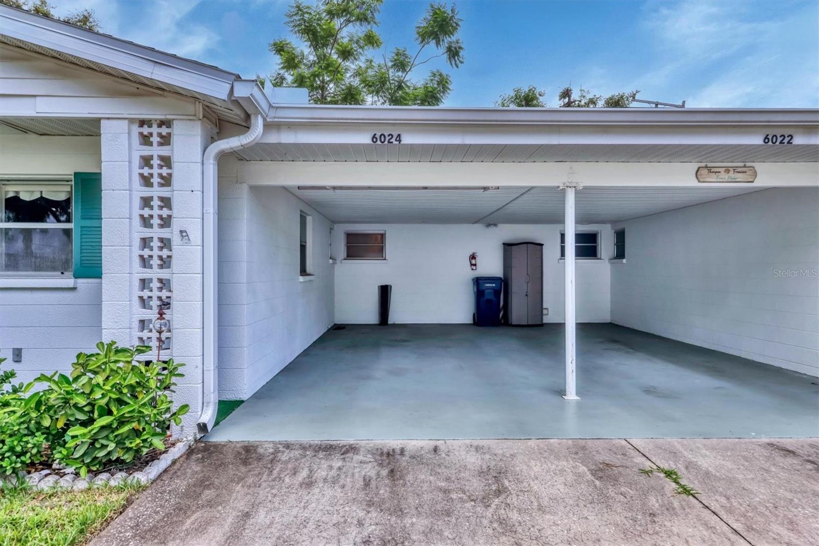 6024 HIBISCUS DRIVE