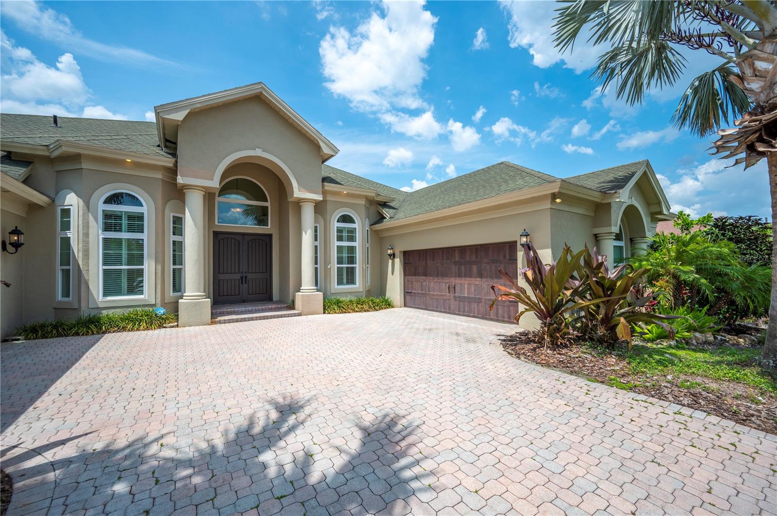 715 HANOVER COURT