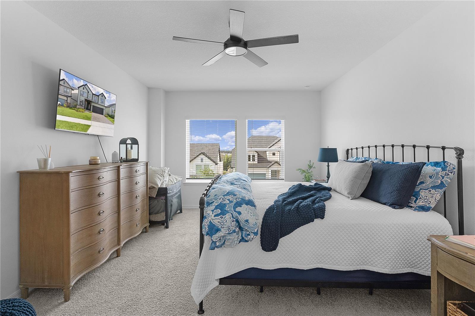 JOHNS LK NORTH - Residential