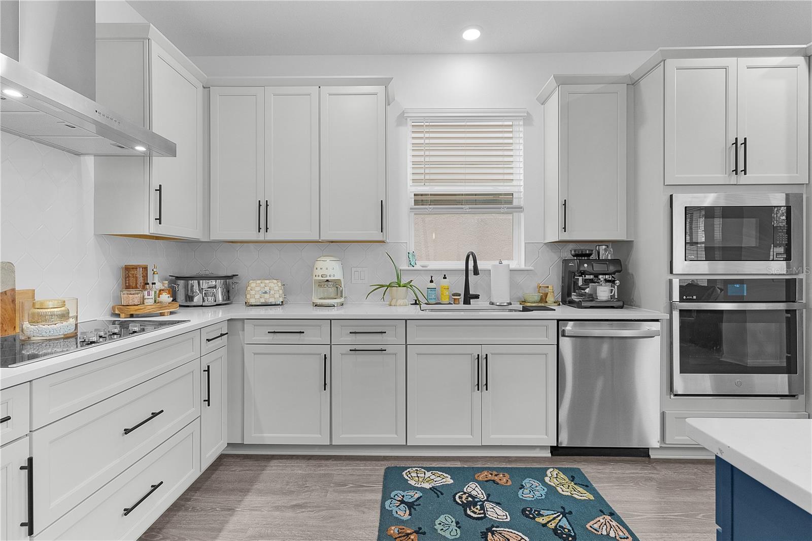 JOHNS LK NORTH - Residential