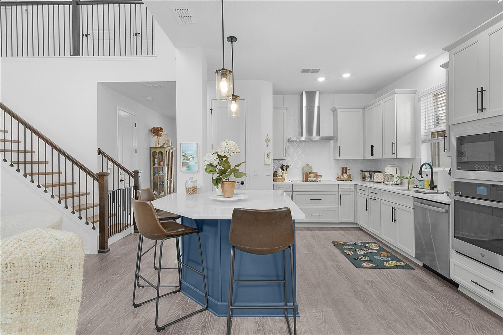 JOHNS LK NORTH - Residential
