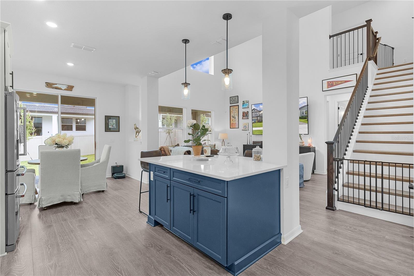 JOHNS LK NORTH - Residential