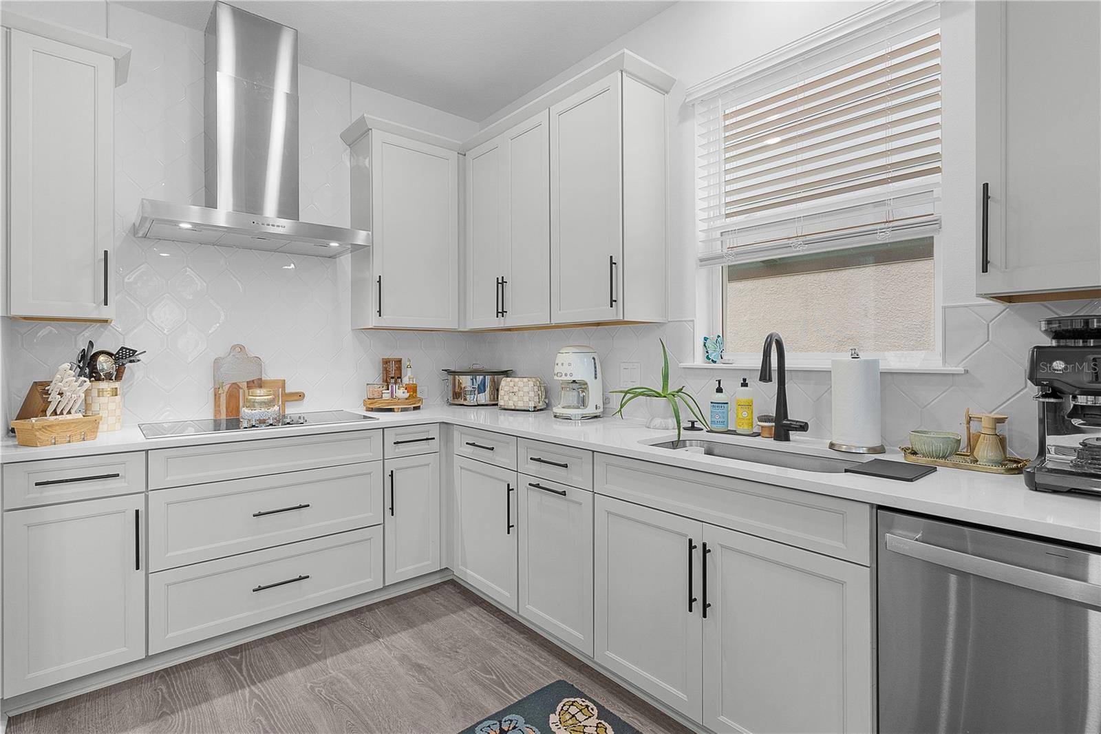 JOHNS LK NORTH - Residential