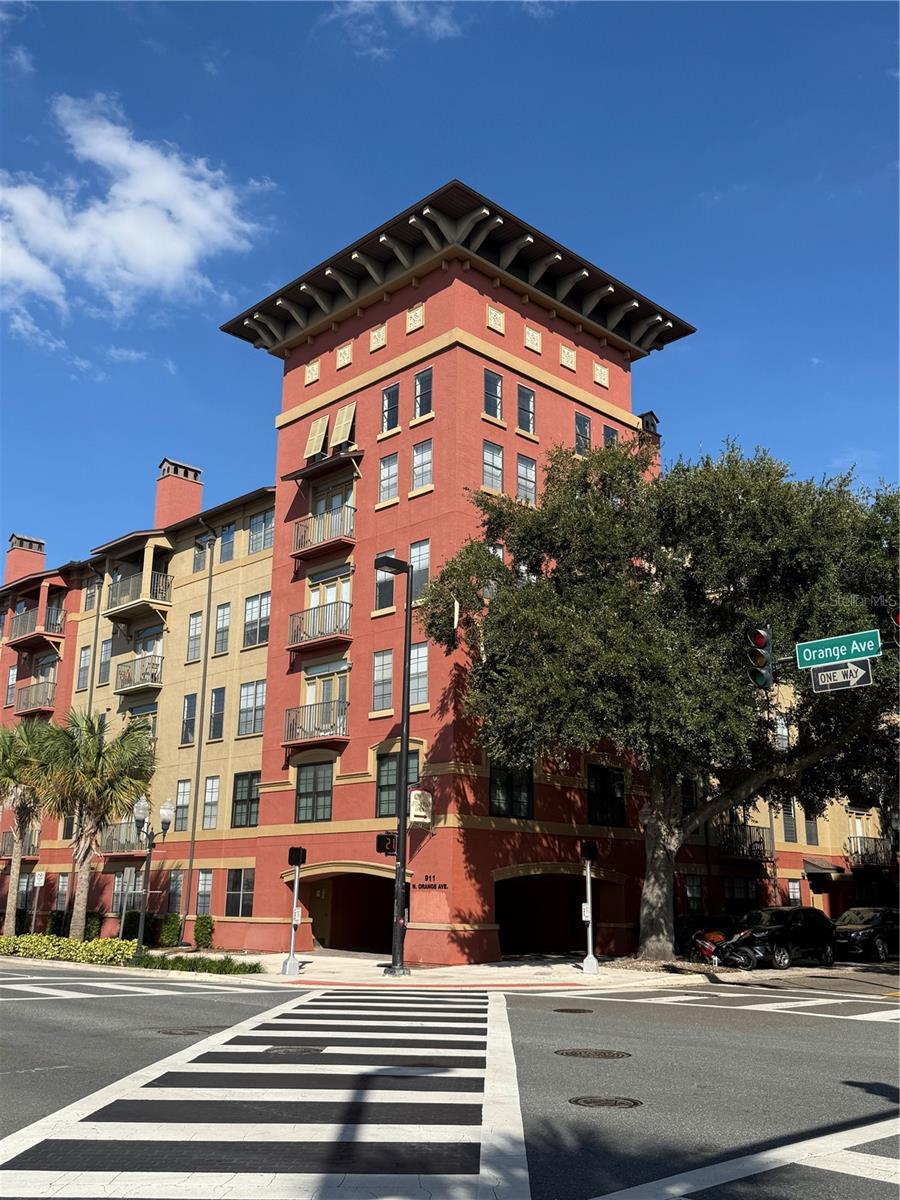 UPTOWN PLACE - Residential Lease