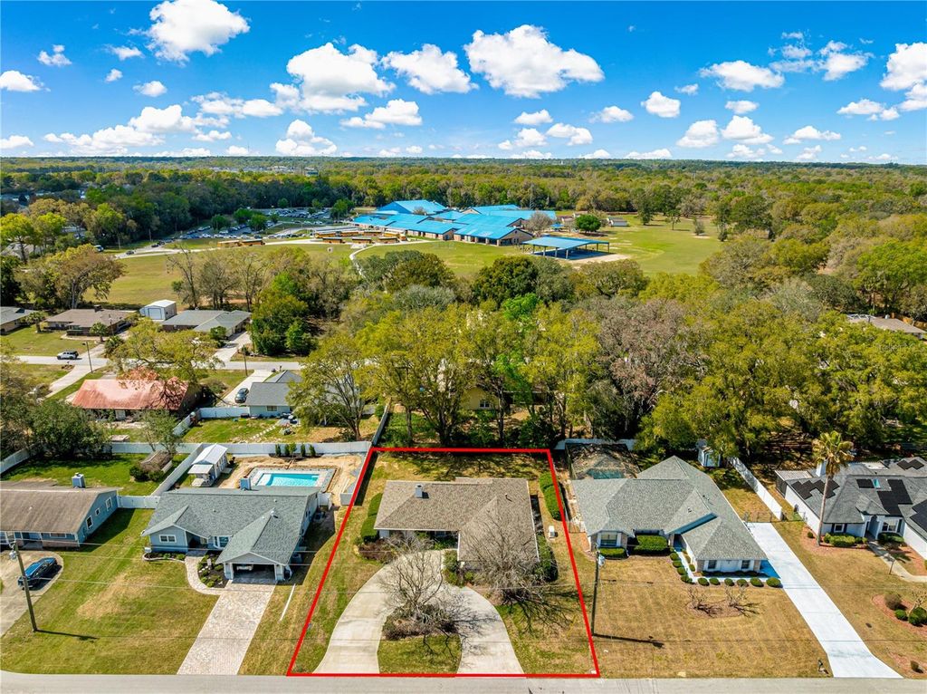 Photo of 2220 SE 51st Avenue, Ocala, FL 34480 (MLS # OM720518)