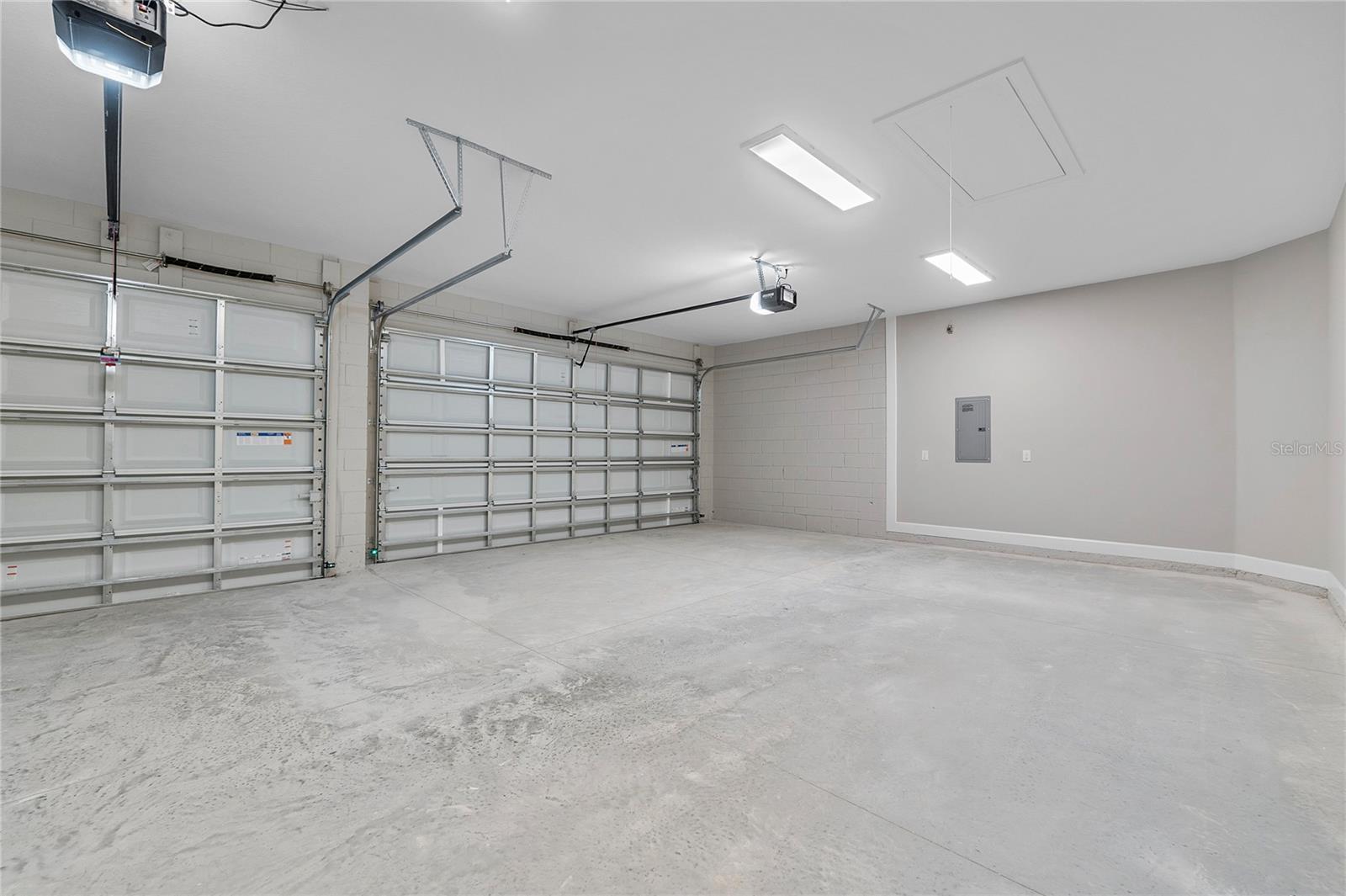 RESERVE AT FAIRWAY OAKS - Residential