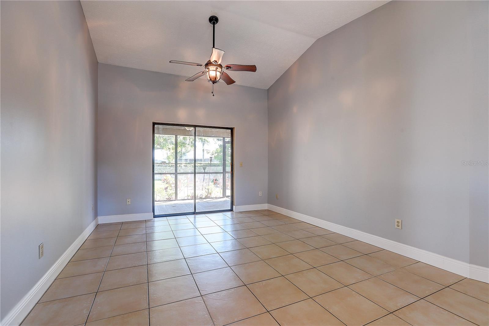 BLOOMINGDALE SEC W - Residential