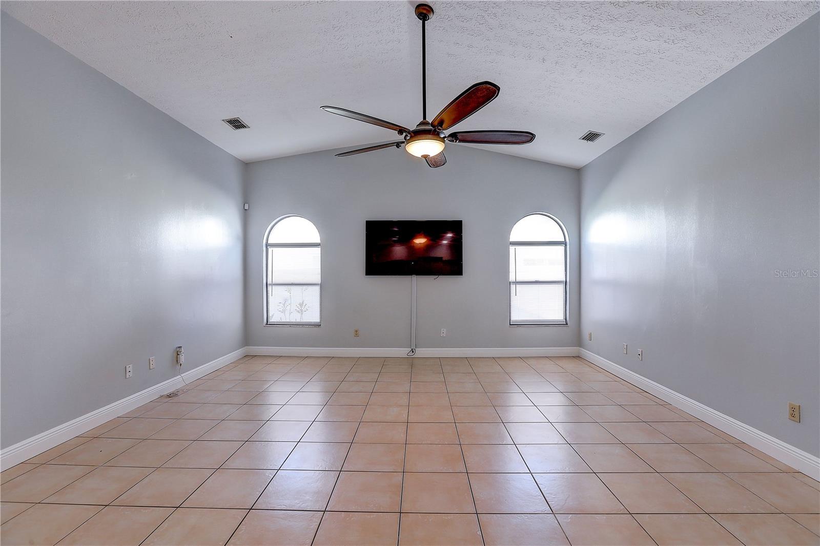 BLOOMINGDALE SEC W - Residential