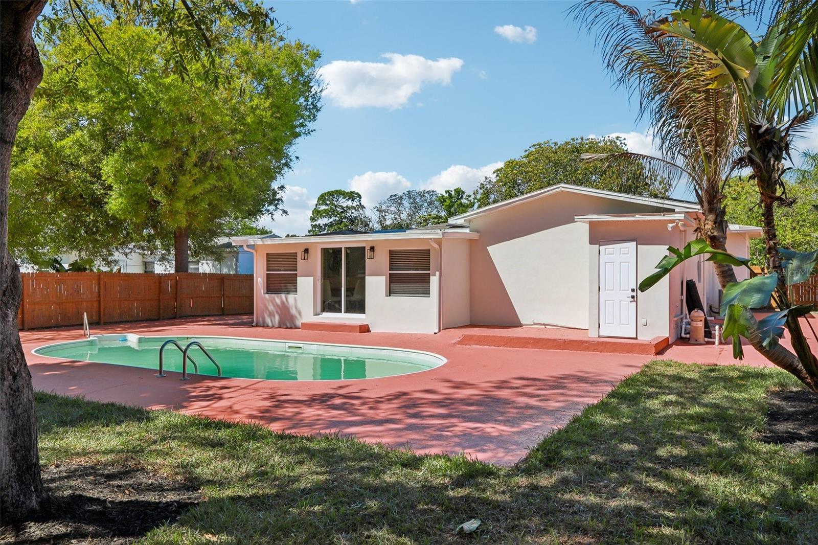 DISSTON MANOR REP - Residential