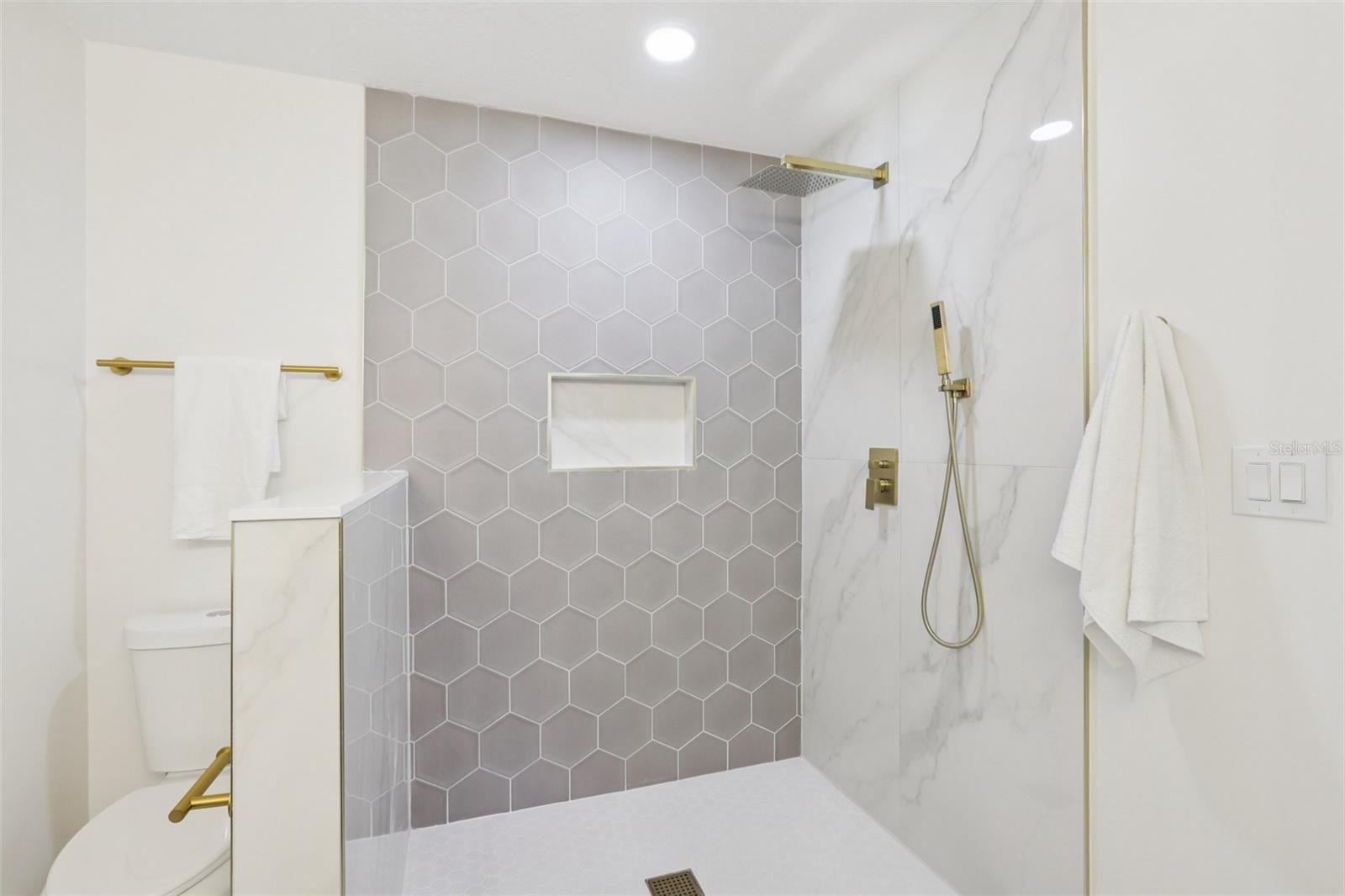 DISSTON MANOR REP - Residential