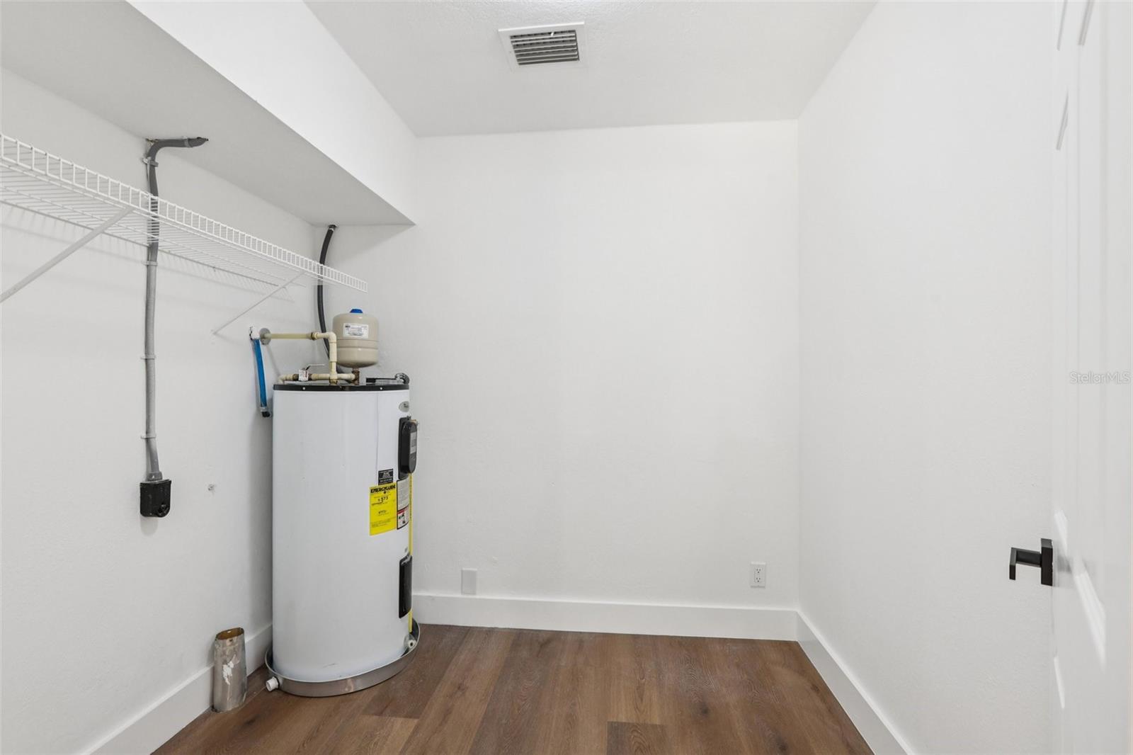 DISSTON MANOR REP - Residential