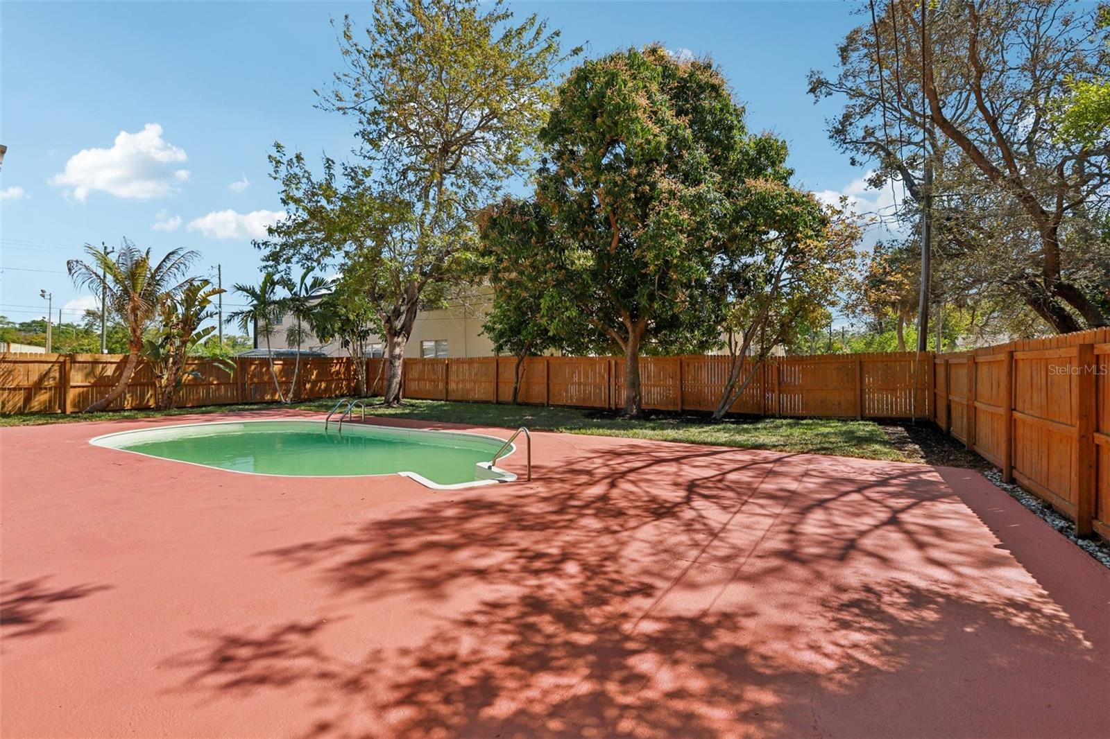 DISSTON MANOR REP - Residential