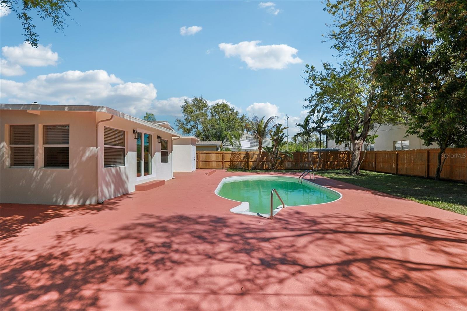 DISSTON MANOR REP - Residential