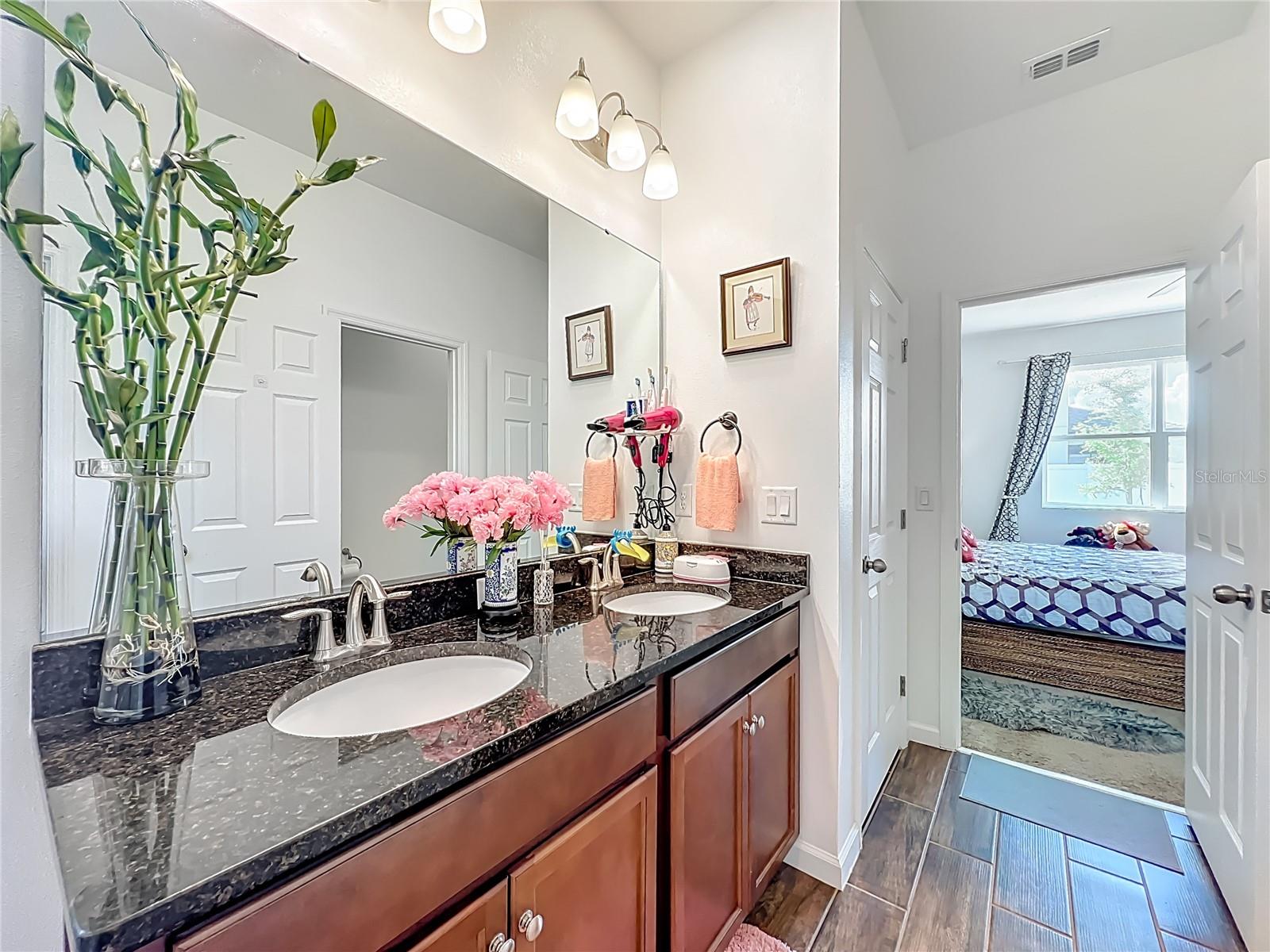 STARWOOD PH N-1B SOUTH - Residential