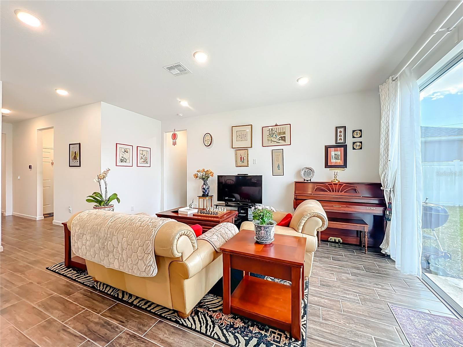 STARWOOD PH N-1B SOUTH - Residential