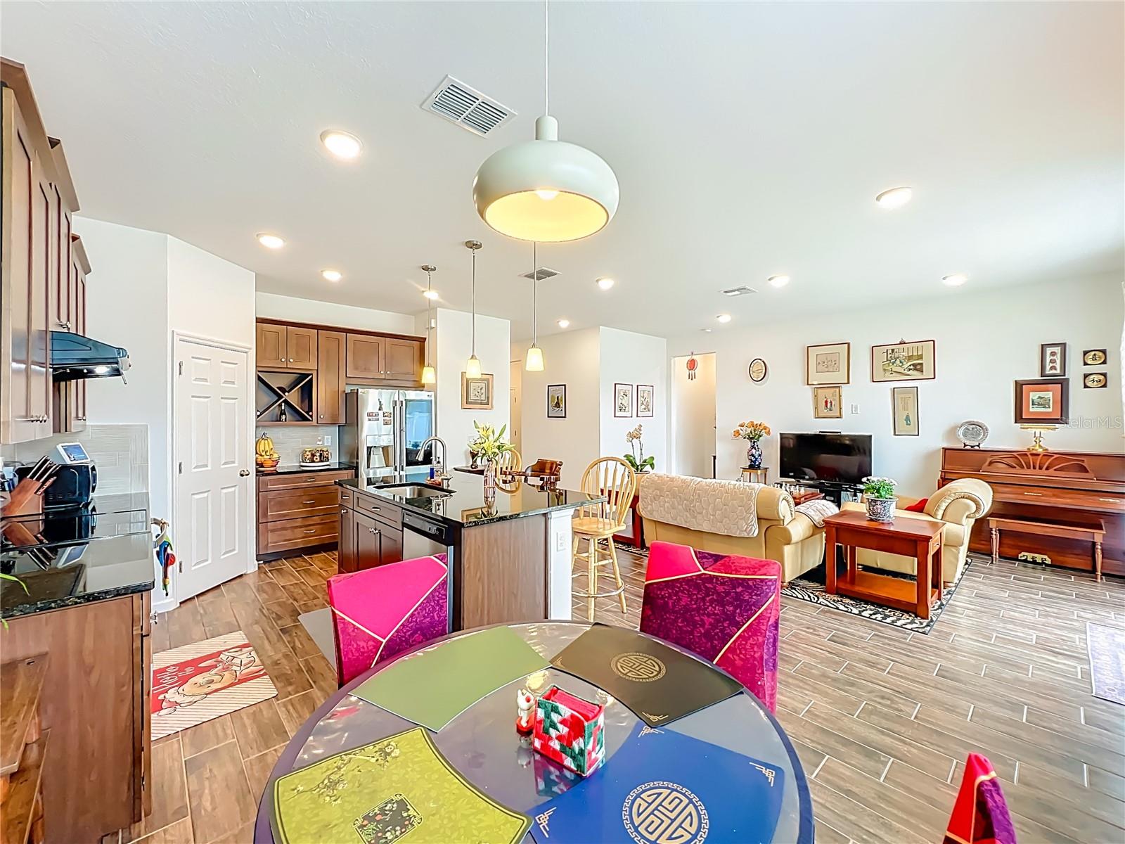 STARWOOD PH N-1B SOUTH - Residential