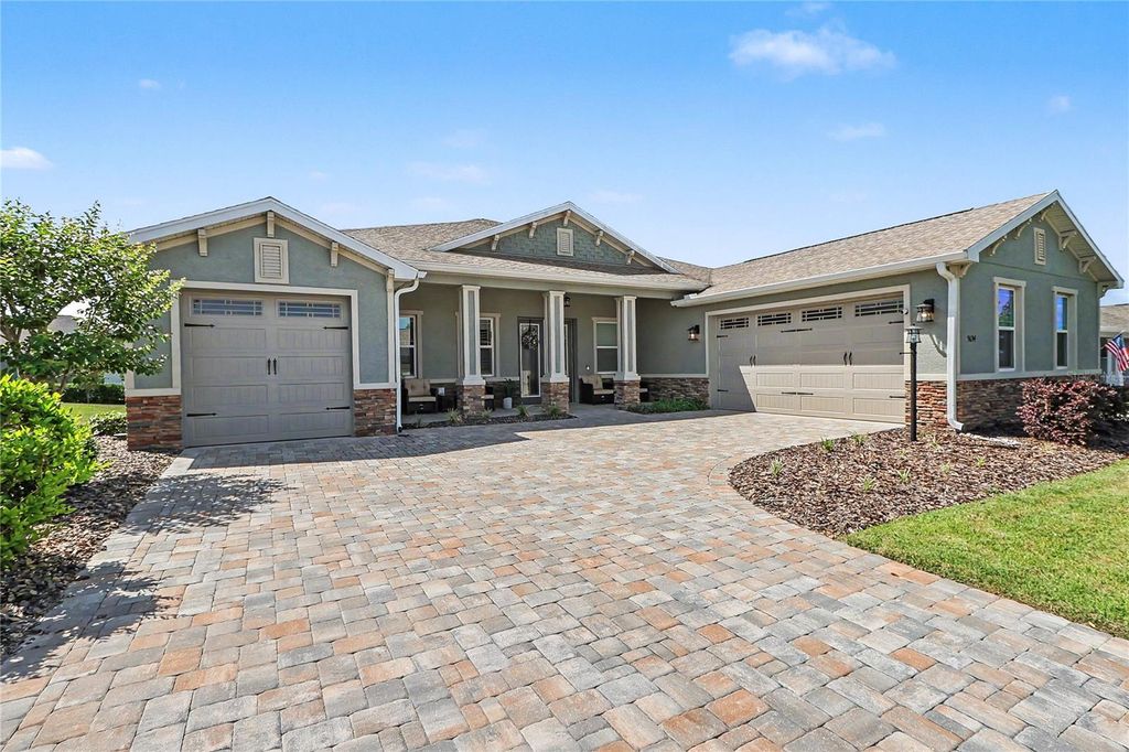 Photo of 9694 SW 79th Loop, Ocala, FL 34481 (MLS # OM722957)