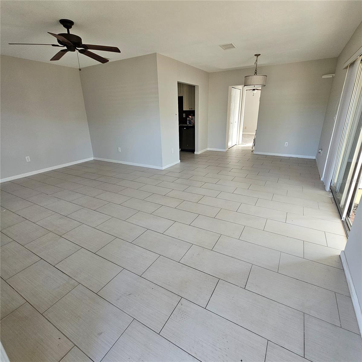 DORCHESTER D CONDOMINIUM REVISED UNIT NO 12 1/30TH - Residential