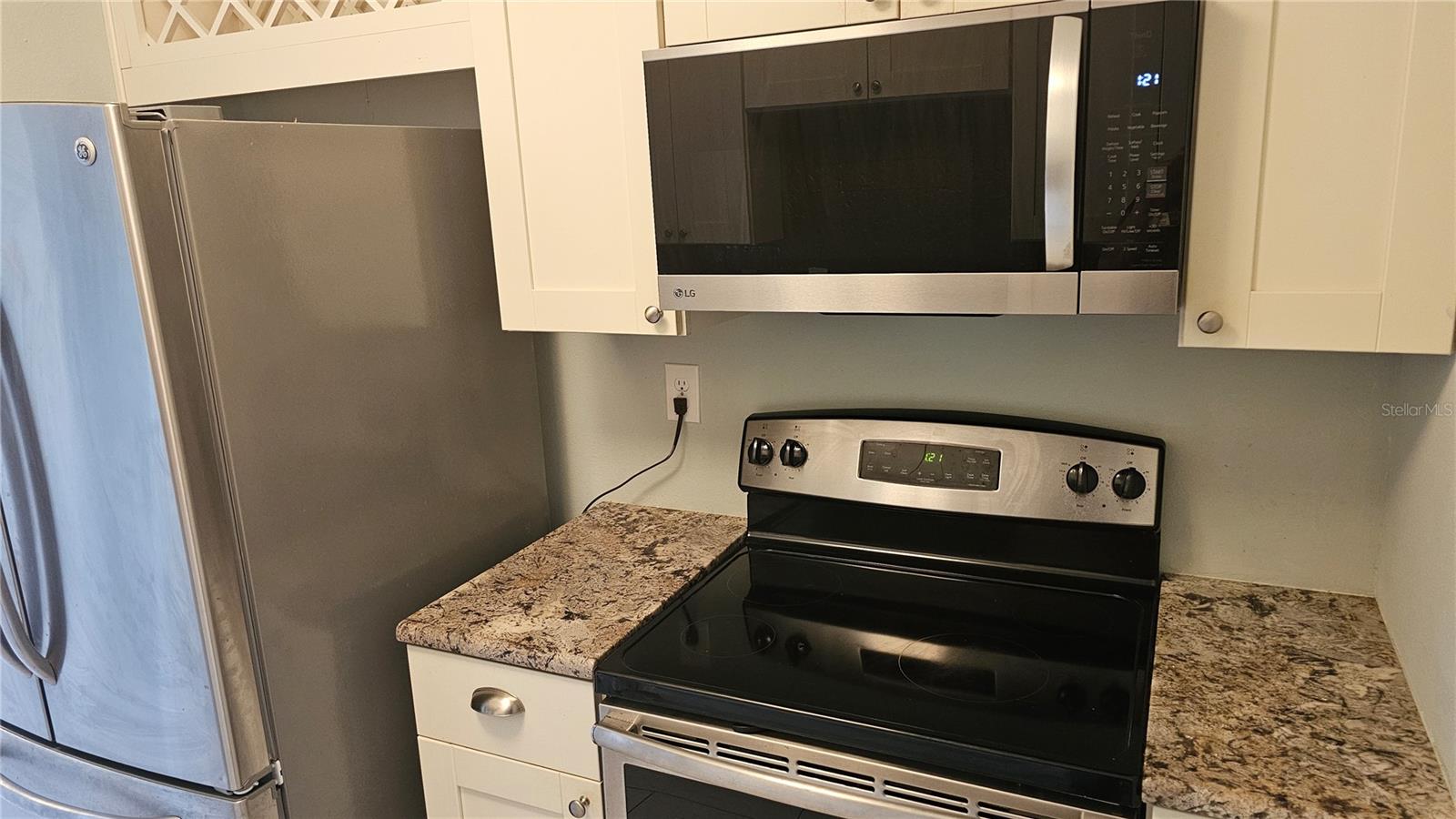 DORCHESTER D CONDOMINIUM REVISED UNIT NO 12 1/30TH - Residential