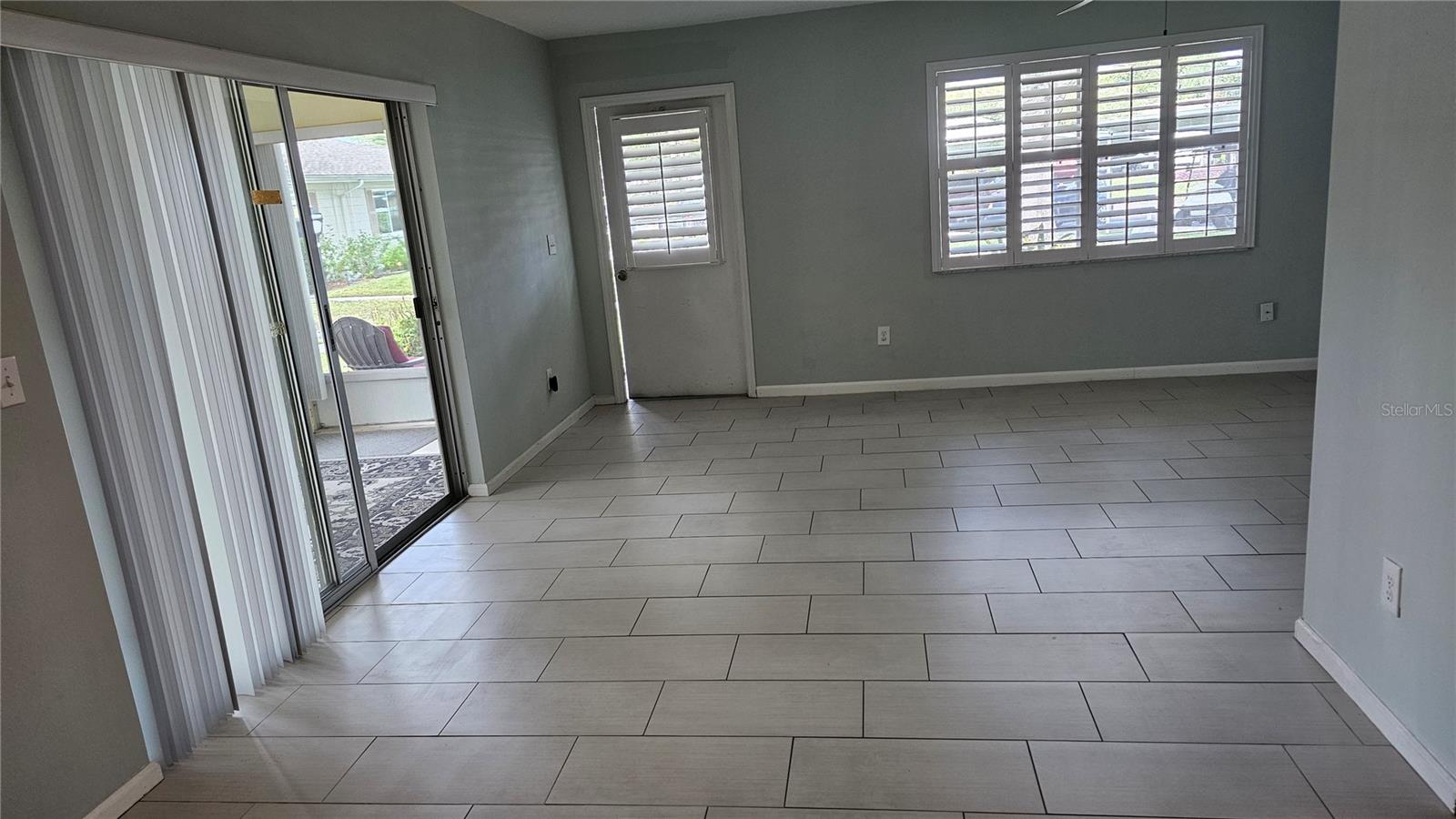 DORCHESTER D CONDOMINIUM REVISED UNIT NO 12 1/30TH - Residential