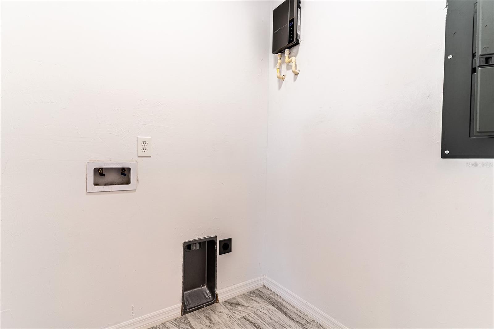 HIGHLANDS PARK ESTATE - Residential