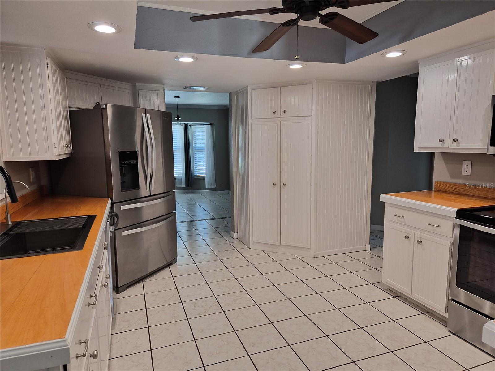 SOUTH VENICE - Residential