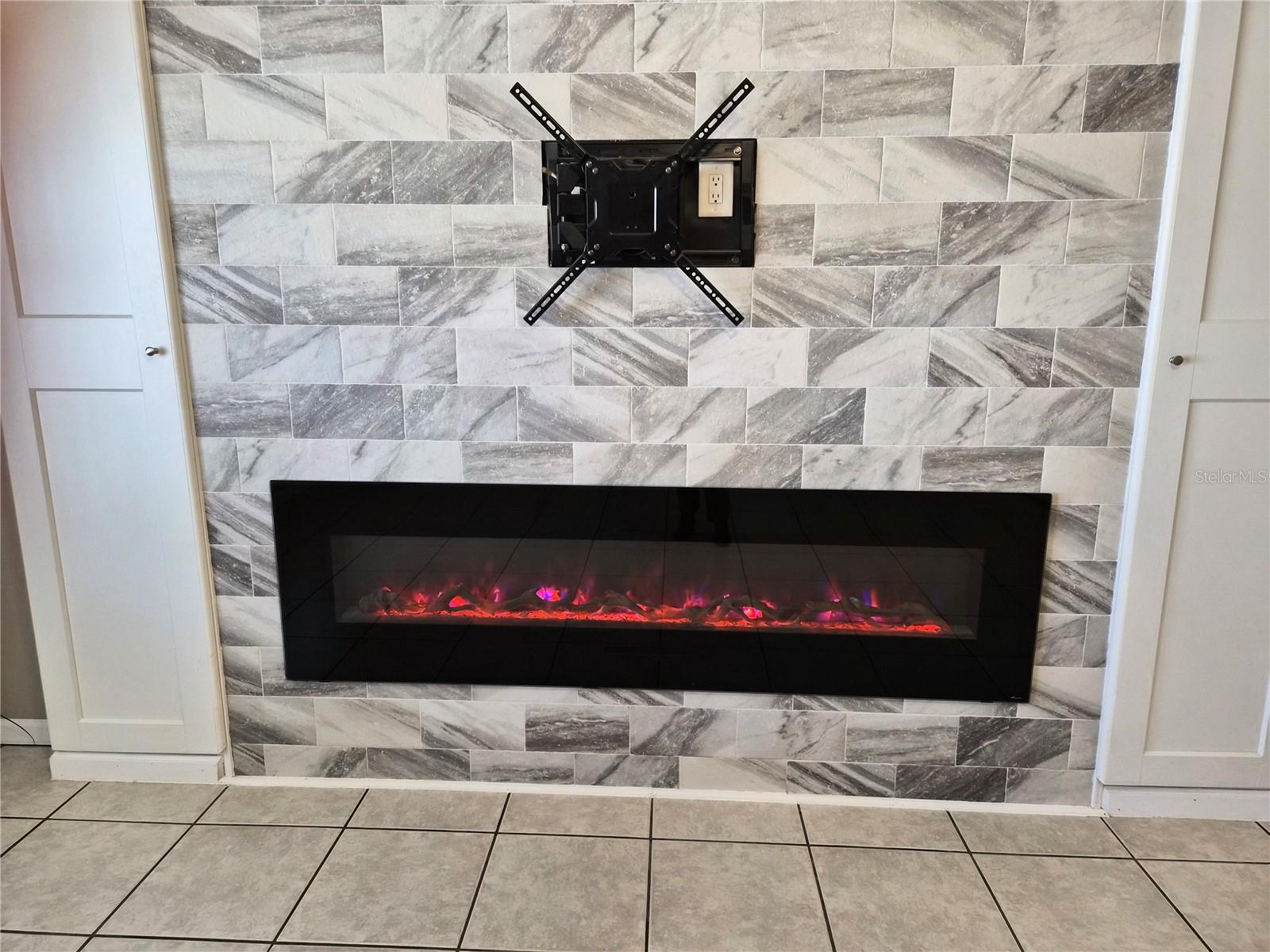 SOUTH VENICE - Residential