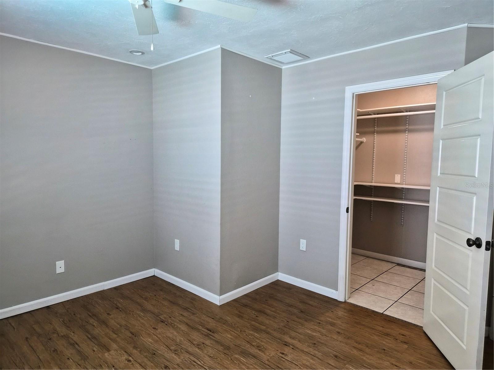 SOUTH VENICE - Residential