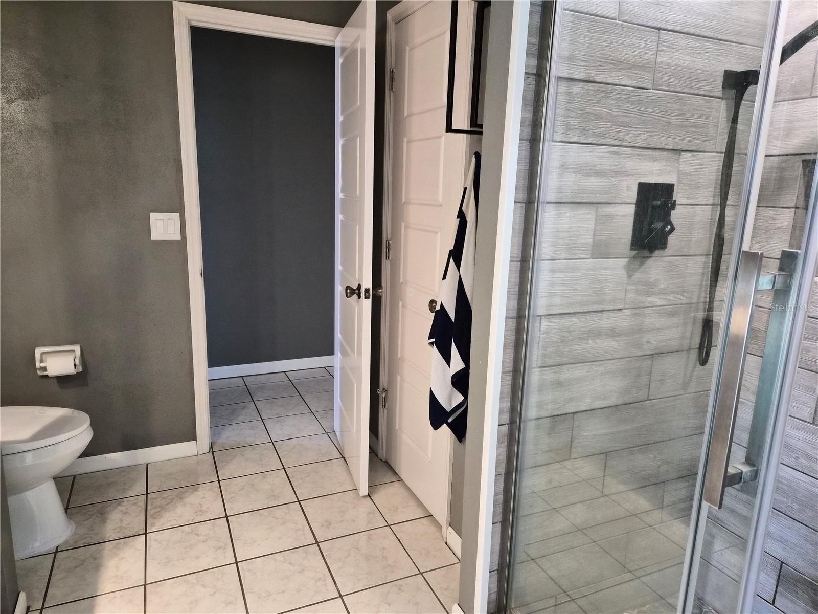 SOUTH VENICE - Residential